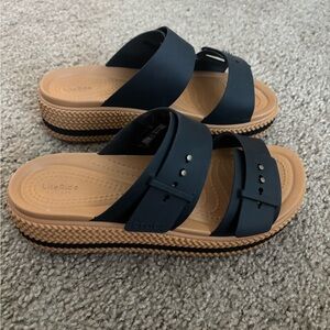 CROCS Brooklyn Buckle Sandal
